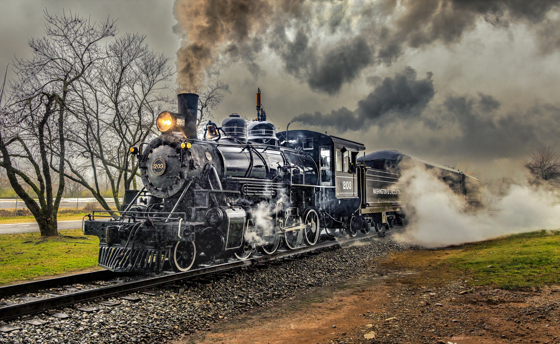 experiencing the Train from the past and present
